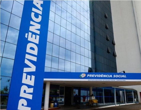 Governo pede crédito extra de R$ 3,3 bilhões para ressarcir beneficiários do INSS