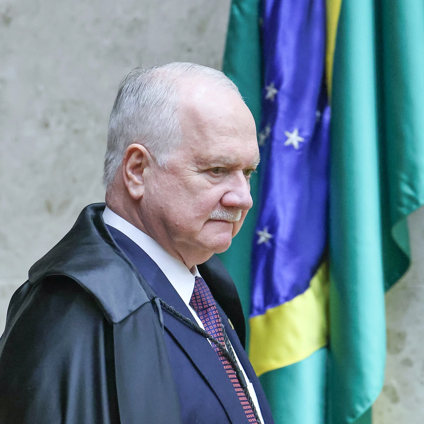 Fachin defende cultura democrática para evitar volta do autoritarismo