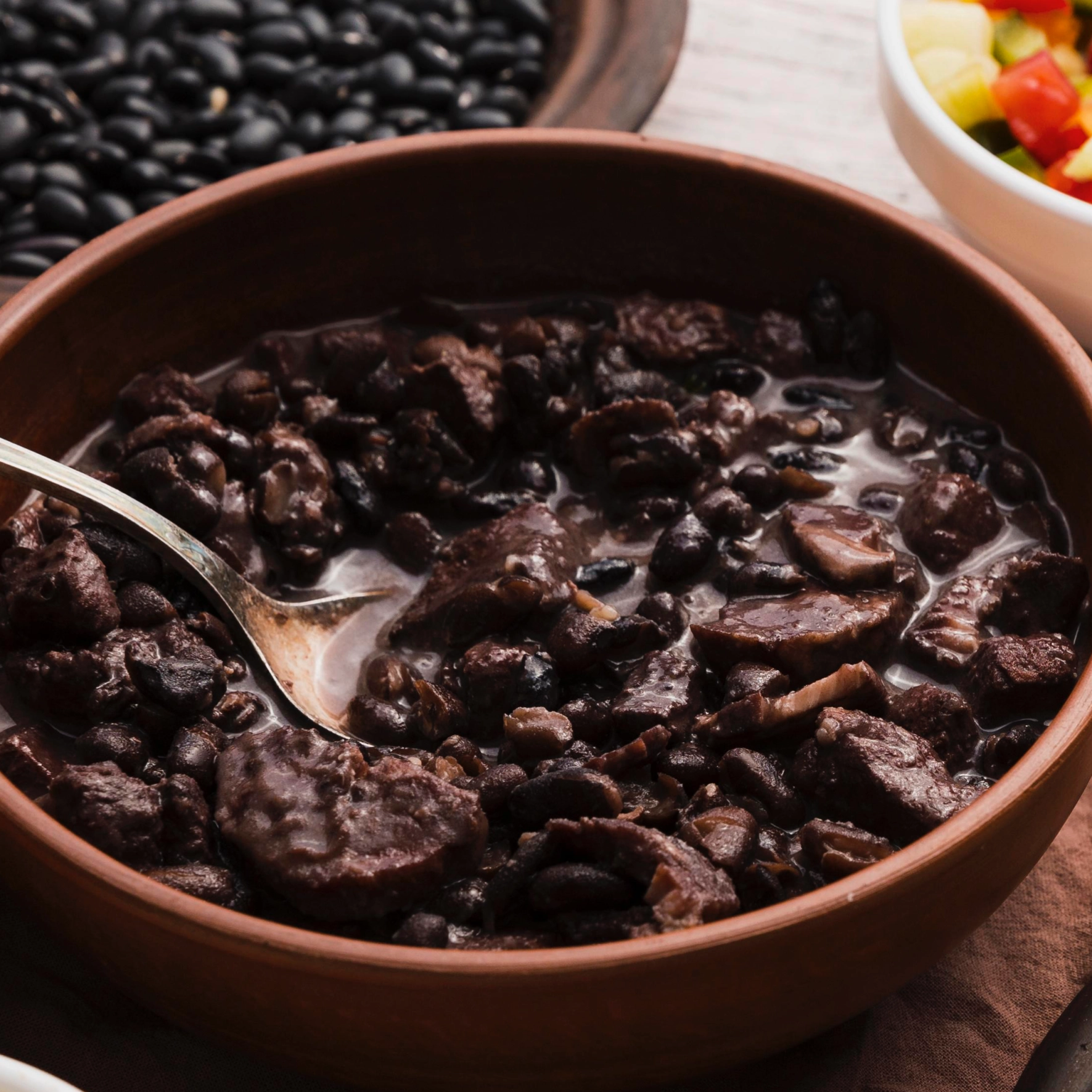 The Latvian promove primeira edição da sua Feijoada neste sábado (24)