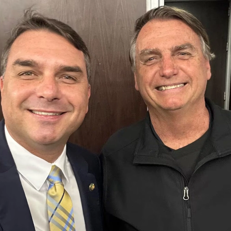 Bolsonaro confirma Flávio como pré-candidato à Presidência em 2026