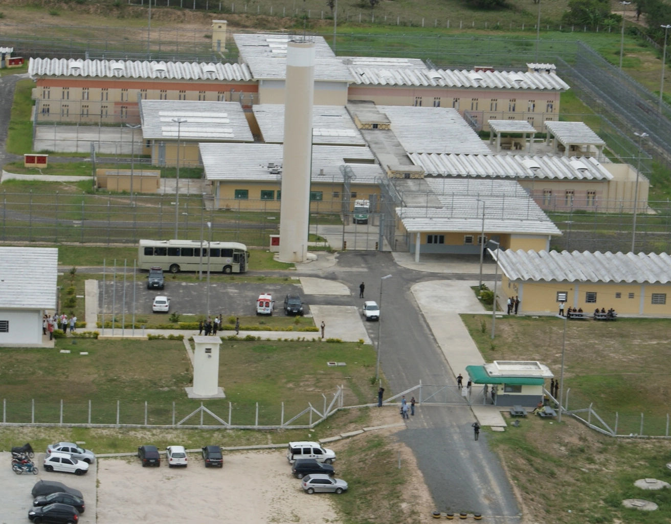 Advogado é preso por facilitar comunicação entre criminosos, na Bahia; veja quem é ele