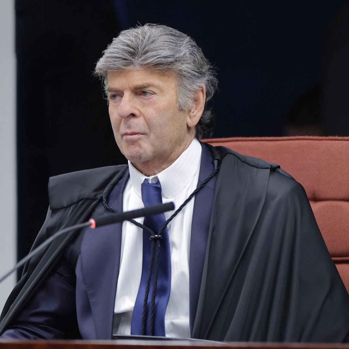 Fux diz que 'turbas desordenadas' do 8 de janeiro não configuram golpe de Estado