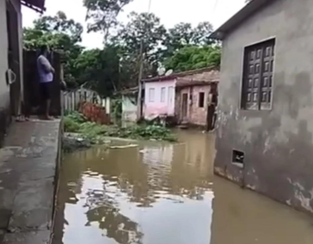 Forte chuva prejudica 39 municípios baianos e Salvador supera média histórica de chuva para novembro