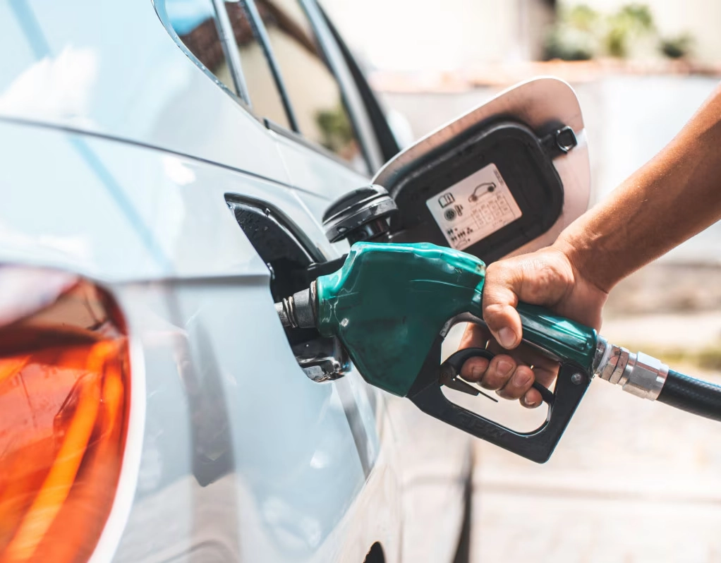 Petrobras reduz preço da gasolina a partir desta terça-feira