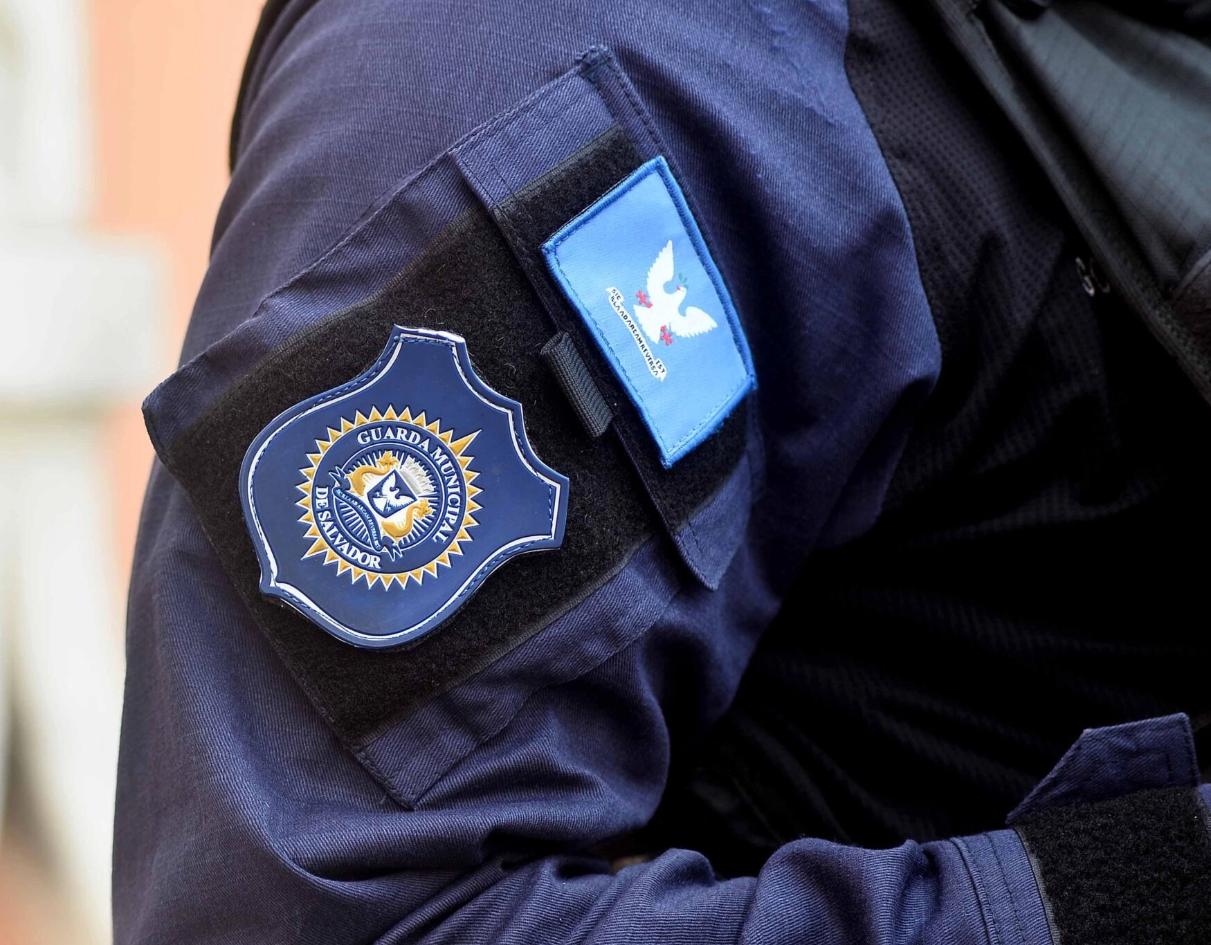 Motorista é agredido por GCMs durante blitz em Salvador