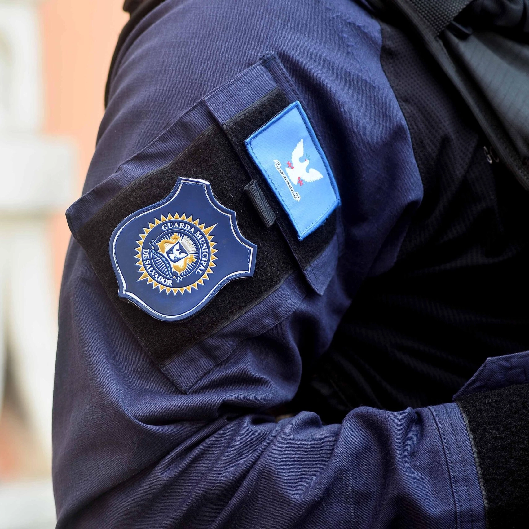 Motorista é agredido por GCMs durante blitz em Salvador