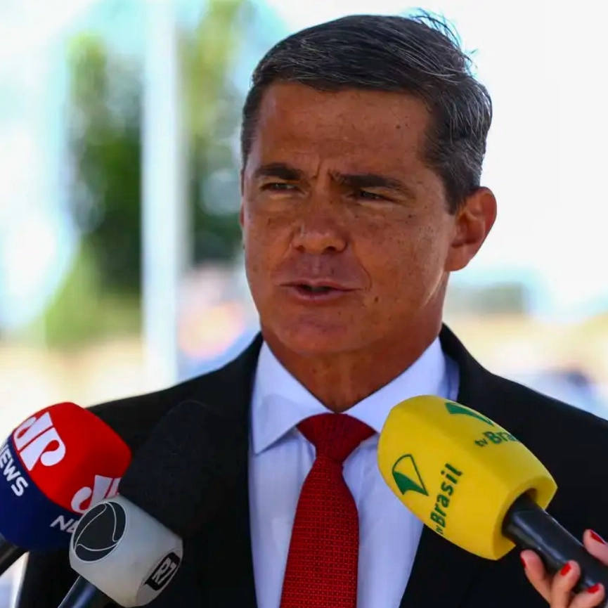 Alexandre de Moraes autoriza general preso por trama golpista a fazer o Enem