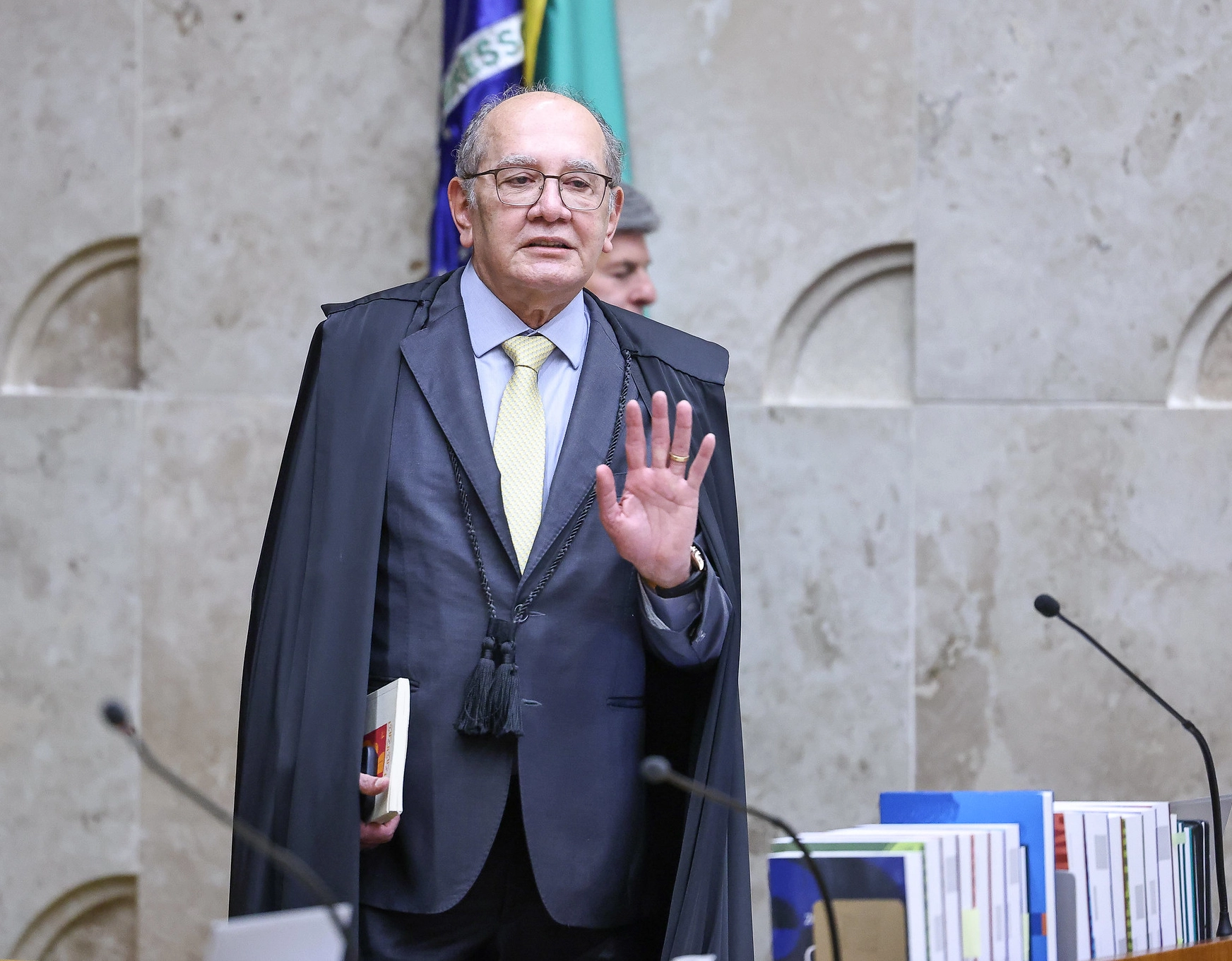 Gilmar Mendes nega recurso da AGU e mantém exclusividade da PGR em pedidos de impeachment contra ministros do STF