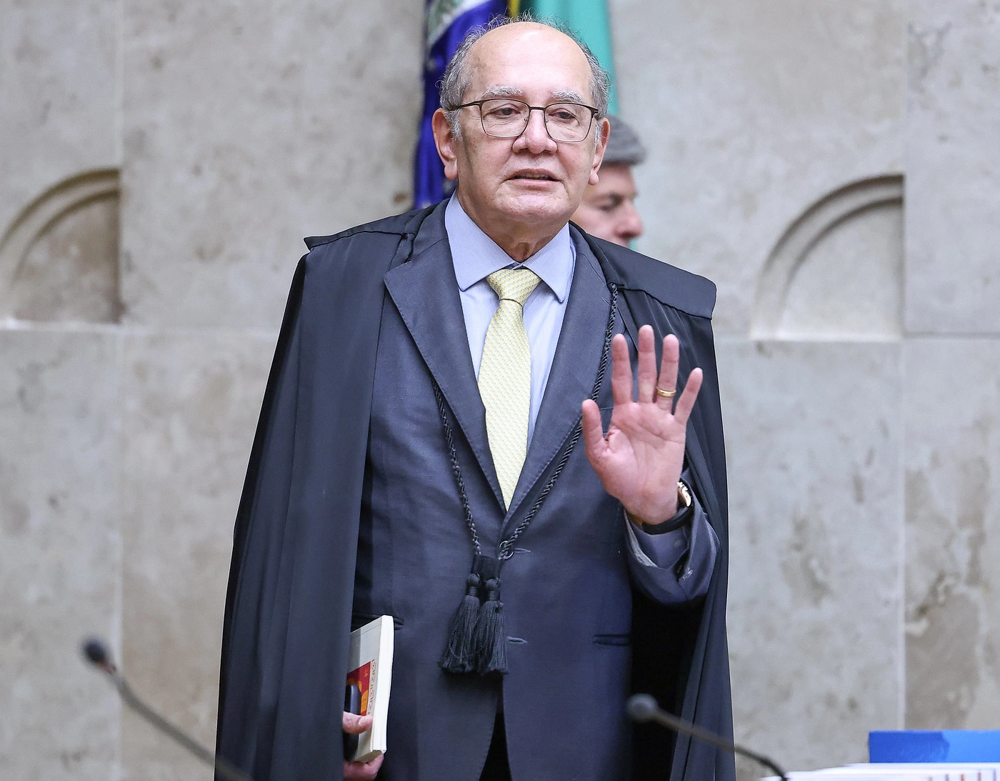 Gilmar Mendes suspende exclusividade da PGR em pedidos de impeachment de ministros do STF
