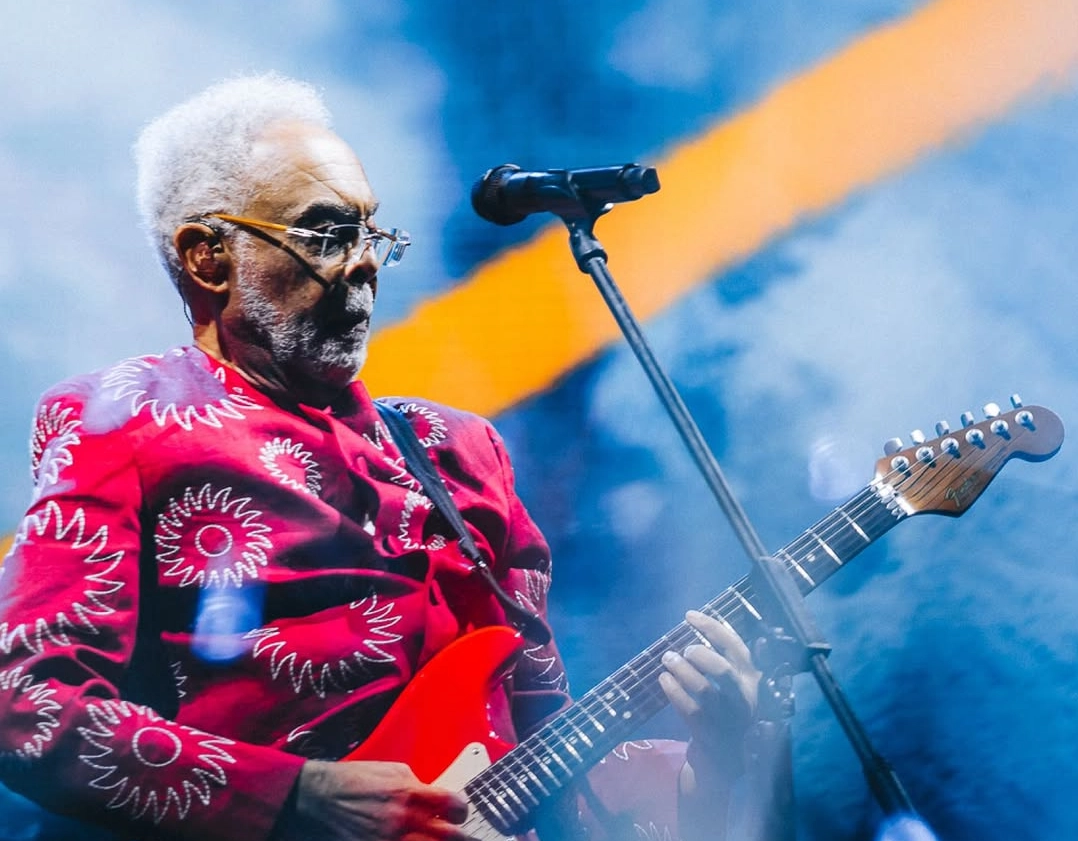 Gilberto Gil adia show em Belém após morte de Preta