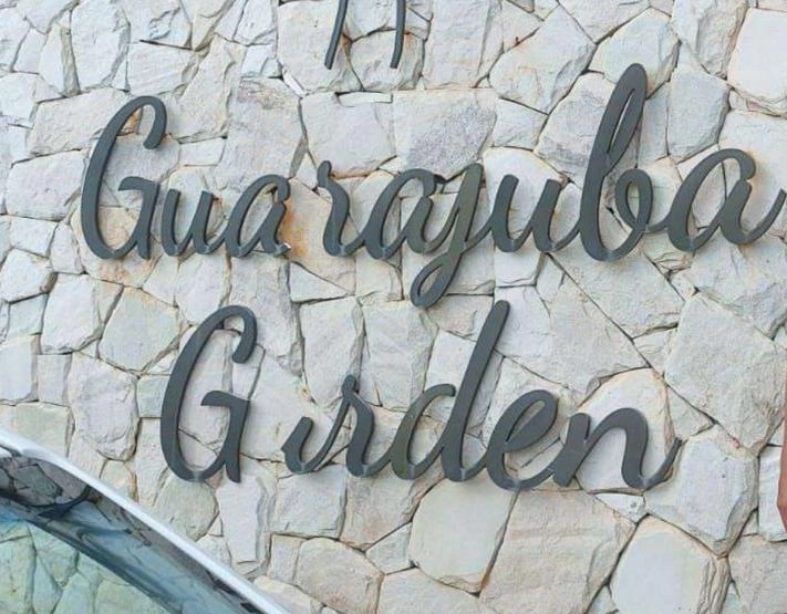 Operários denunciam trabalho semelhante à escravidão em condomínio de luxo em Guarajuba