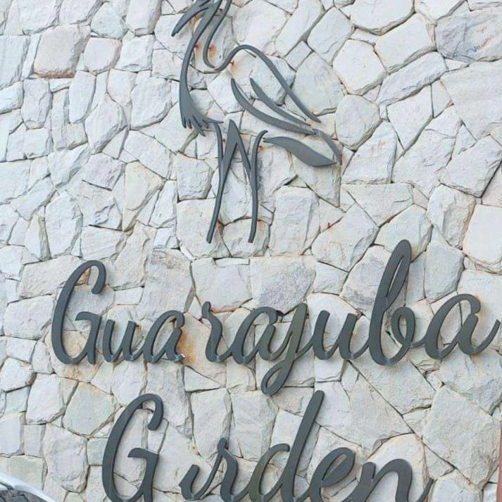 Operários denunciam trabalho semelhante à escravidão em condomínio de luxo em Guarajuba