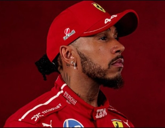 Bernie Ecclestone recomenda aposentadoria de Lewis Hamilton: 'Decadente'
