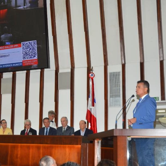 Novonor e Fundação Norberto Odebrecht são homenageadas na ALBA