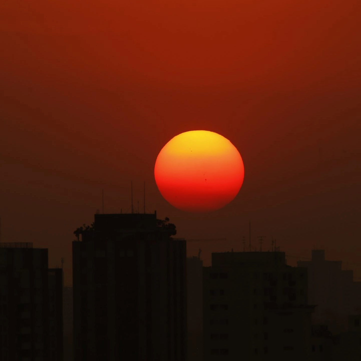 Decisão sobre horário de verão no Brasil sai esta semana