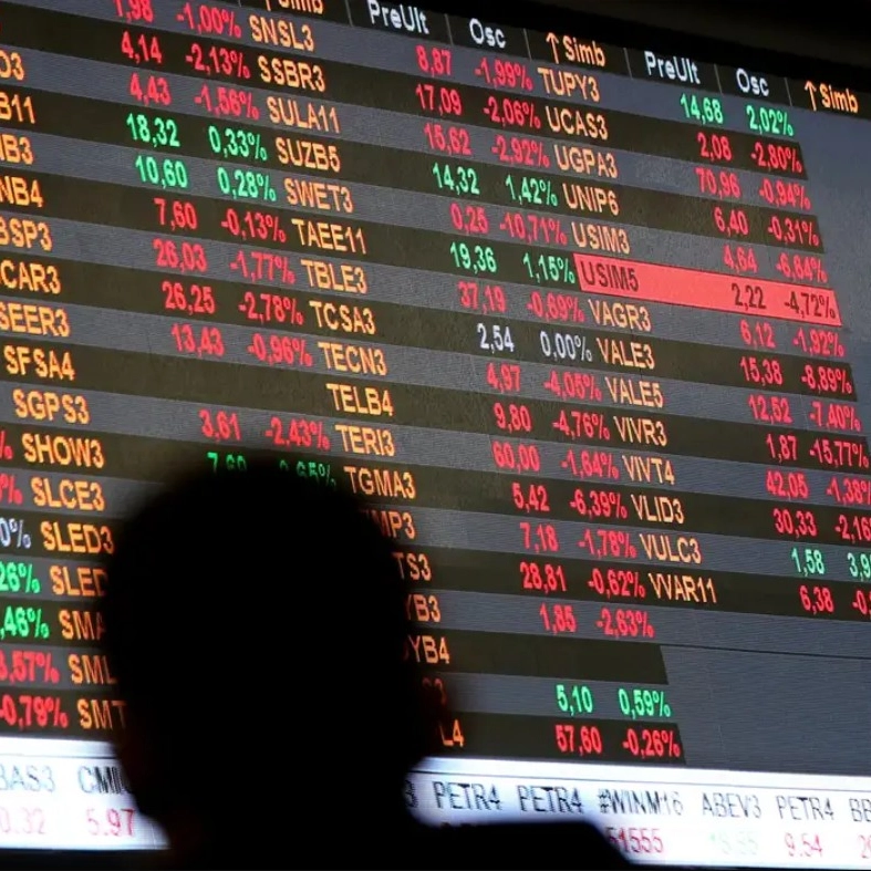 Ibovespa bate novo recorde histórico e acumula alta superior a 8% na semana