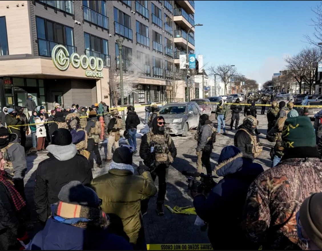 Agentes do ICE matam homem durante protesto em Minneapolis, nos EUA