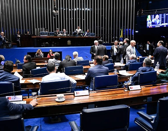 PL que restringe "saidinha" de presos é aprovado; Wagner se abstêm