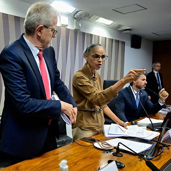 Marina Silva se pronuncia após bate-boca no Senado: 'Não posso aceitar ser agredida'
