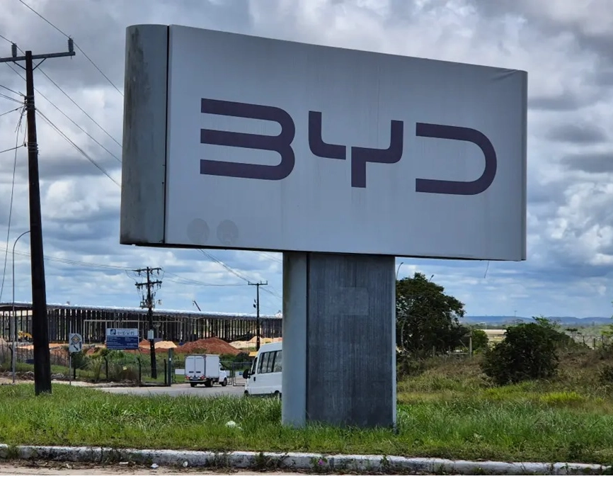 Brasil interrompe concessão de vistos para trabalhadores da BYD