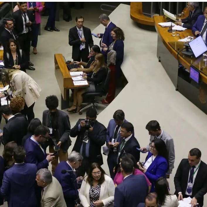 Congresso derruba veto e afrouxa regras para reavaliação de benefícios por incapacidade