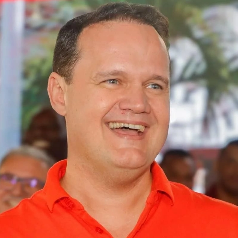 Silêncio Estratégico: Ex-prefeito de Amargosa pode assumir cargo em Brasília