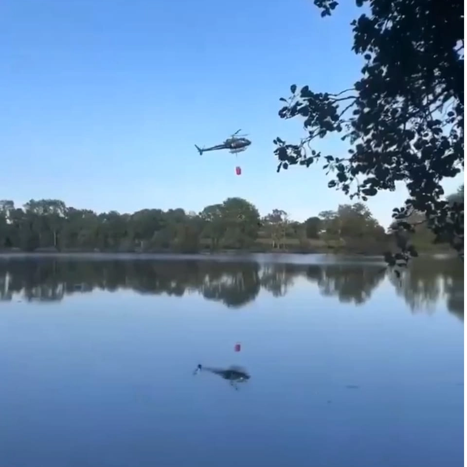 Helicóptero cai em lago na França durante combate a incêndio