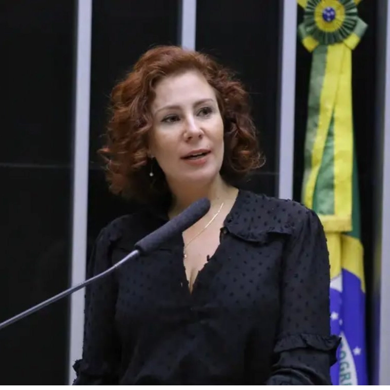 Justiça italiana marca audiência para decidir extradição de Carla Zambelli