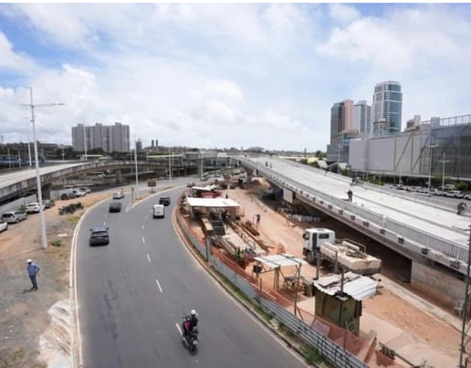 Avenida de Salvador é totalmente interditada para obras; entenda