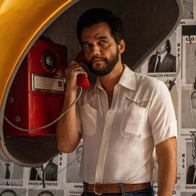 Wagner Moura celebra prêmio em Cannes e exalta cinema brasileiro