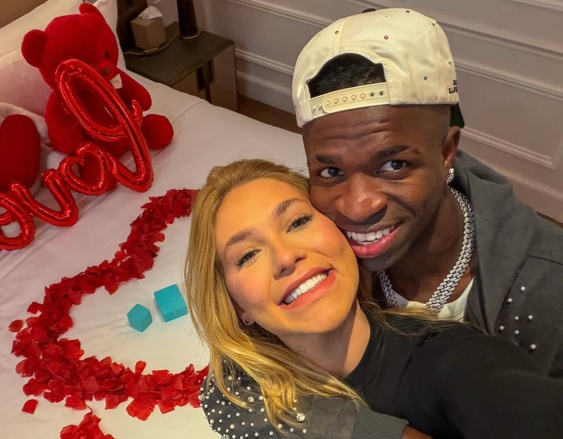 Vinícius Júnior e Virginia Fonseca assumem romance