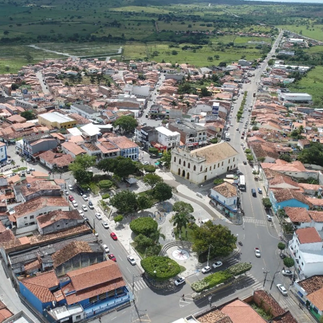 Inhambupe: regime de urgência de empréstimo de R$ 40 milhões é alvo de vereadores