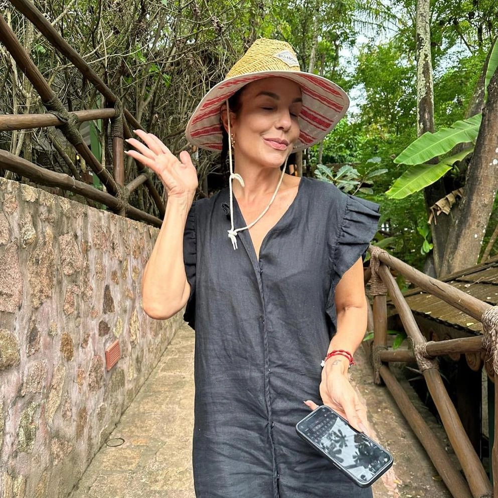 Ivete descansa em Ilha dos Frades