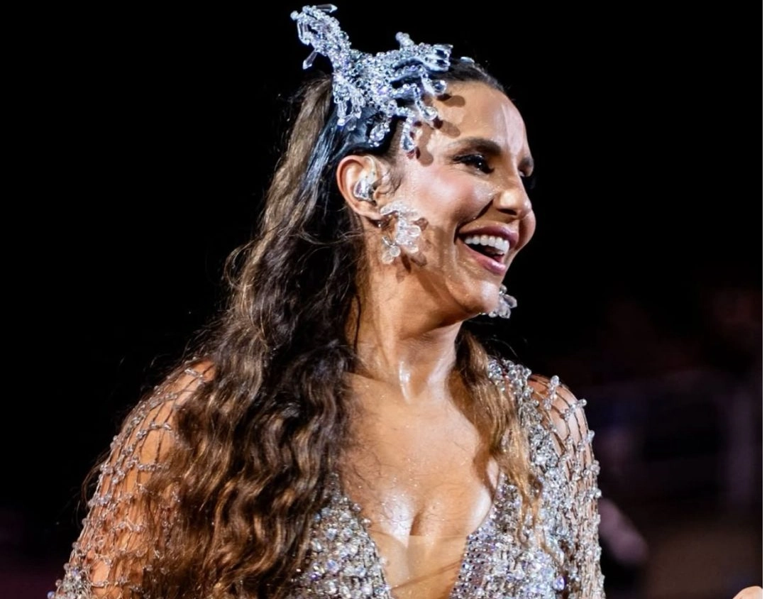 Ivete Sangalo anuncia turnê em homenagem ao samba e a Clara Nunes