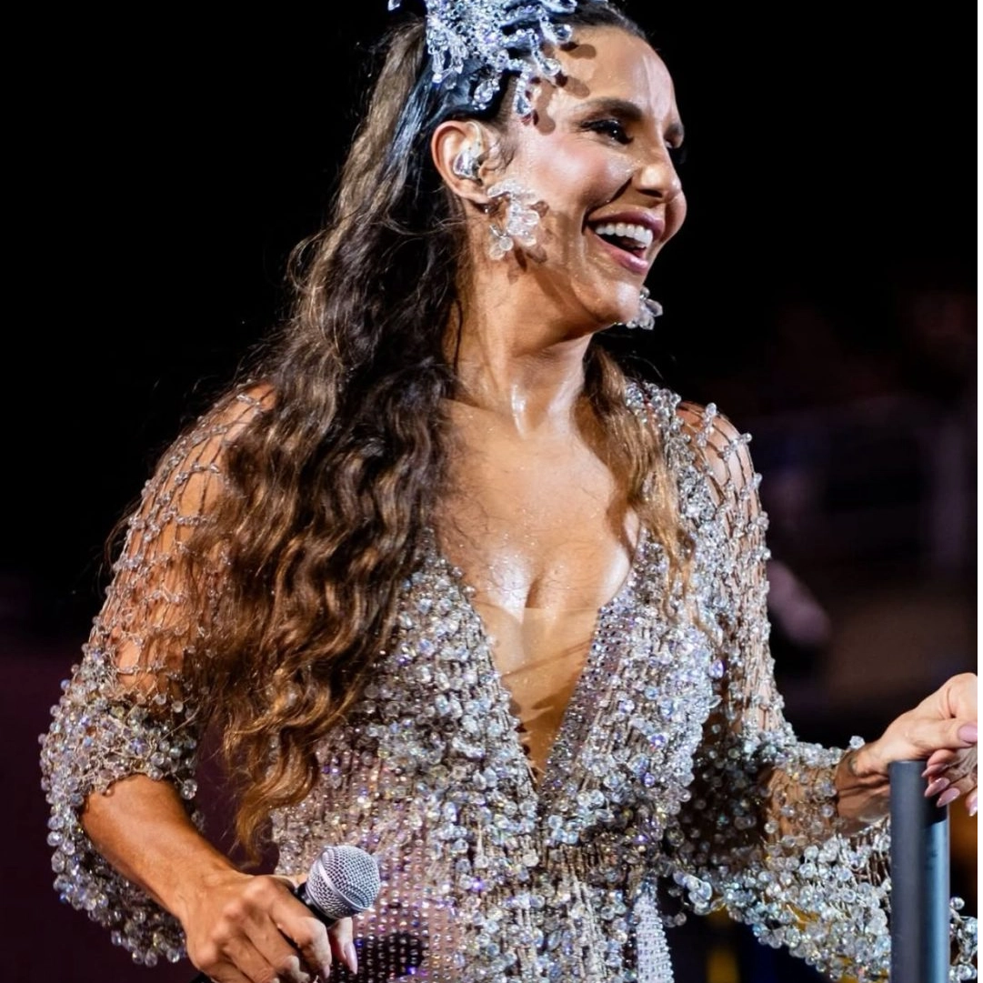 Ivete Sangalo anuncia turnê em homenagem ao samba e a Clara Nunes