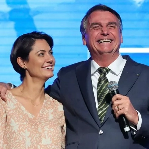 Jair e Michelle Bolsonaro devem vir à Bahia no início de março, diz João Roma