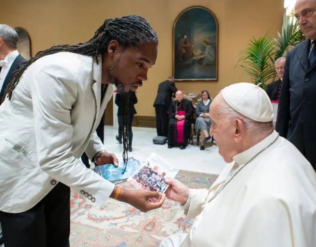 Papa recebe professor baiano no Vaticano