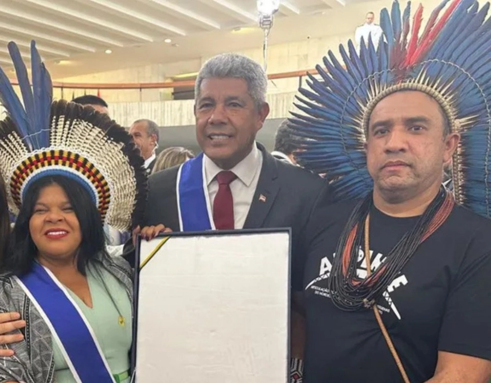 Governador Jerônimo Rodrigues recebe Grã-Cruz da Ordem de Rio Branco