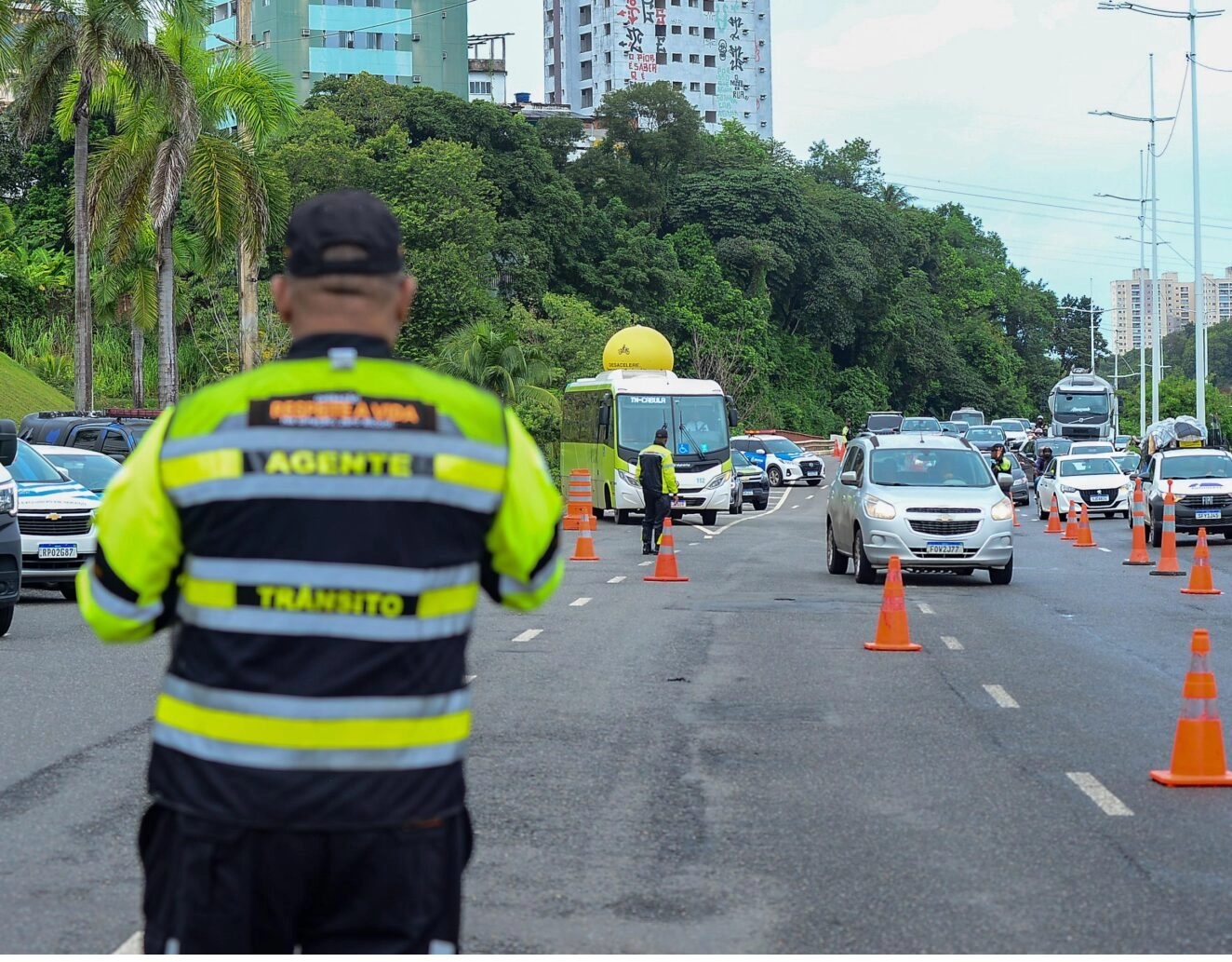 Transalvador alerta para segurança no trânsito no feriadão junino