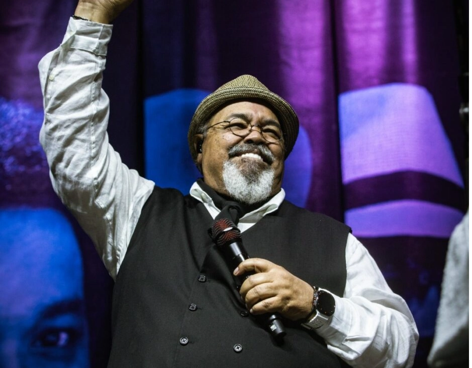 Jorge Aragão celebra 50 anos de carreira com show em Salvador