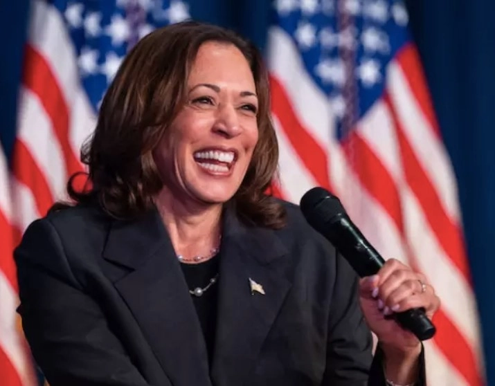 Kamala Harris supera Donald Trump com 45% das intenções de voto