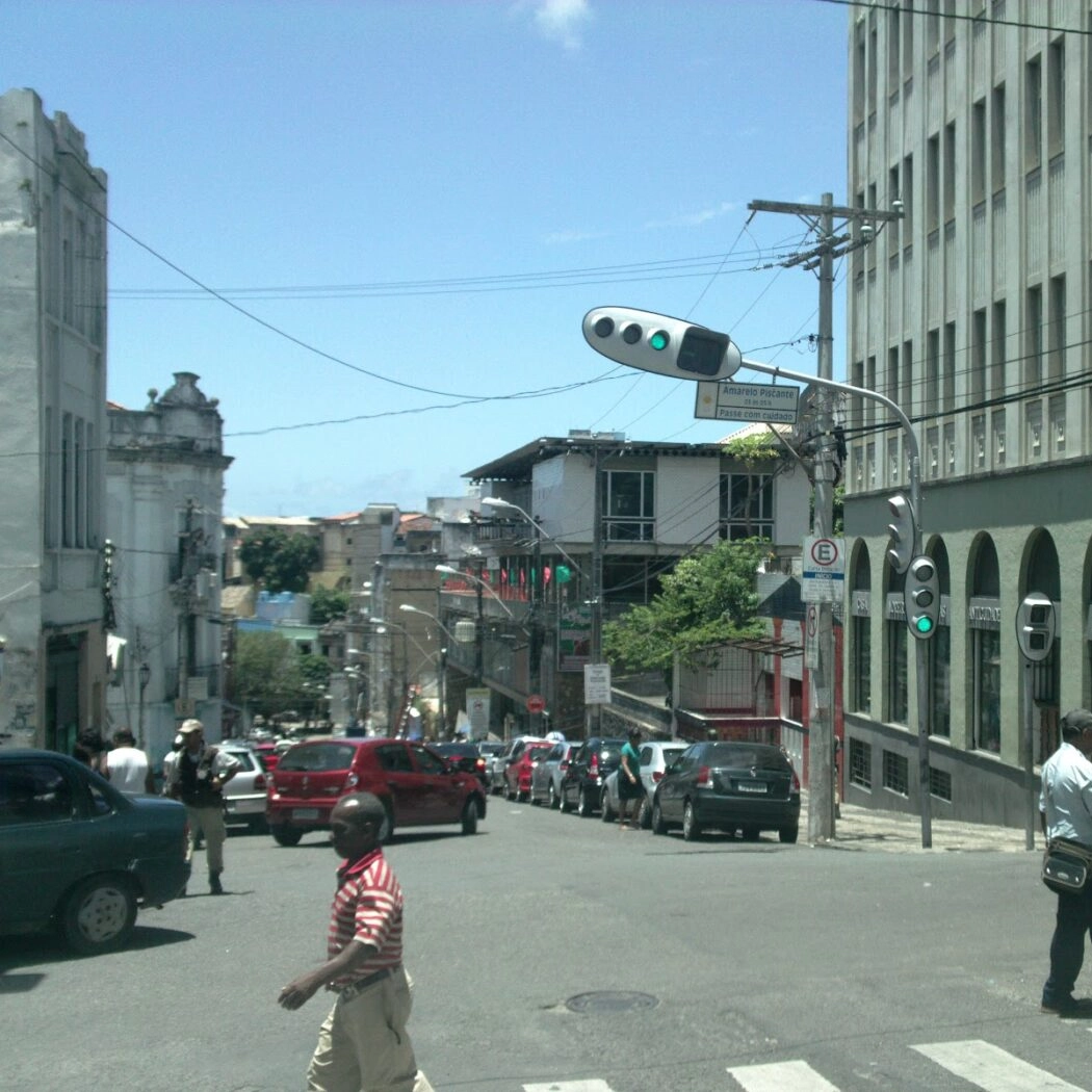 Ladeira da Praça no Centro Histórico ganha novo nome; saiba qual