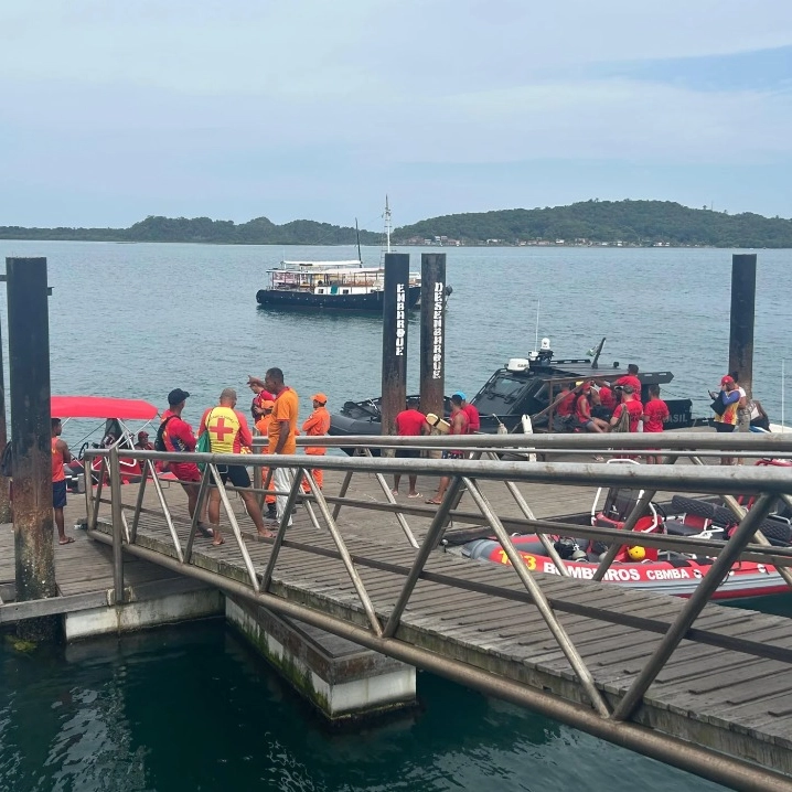 Embarcação que naufragou em Madre de Deus não tinha autorização para uso comercial, diz Marinha