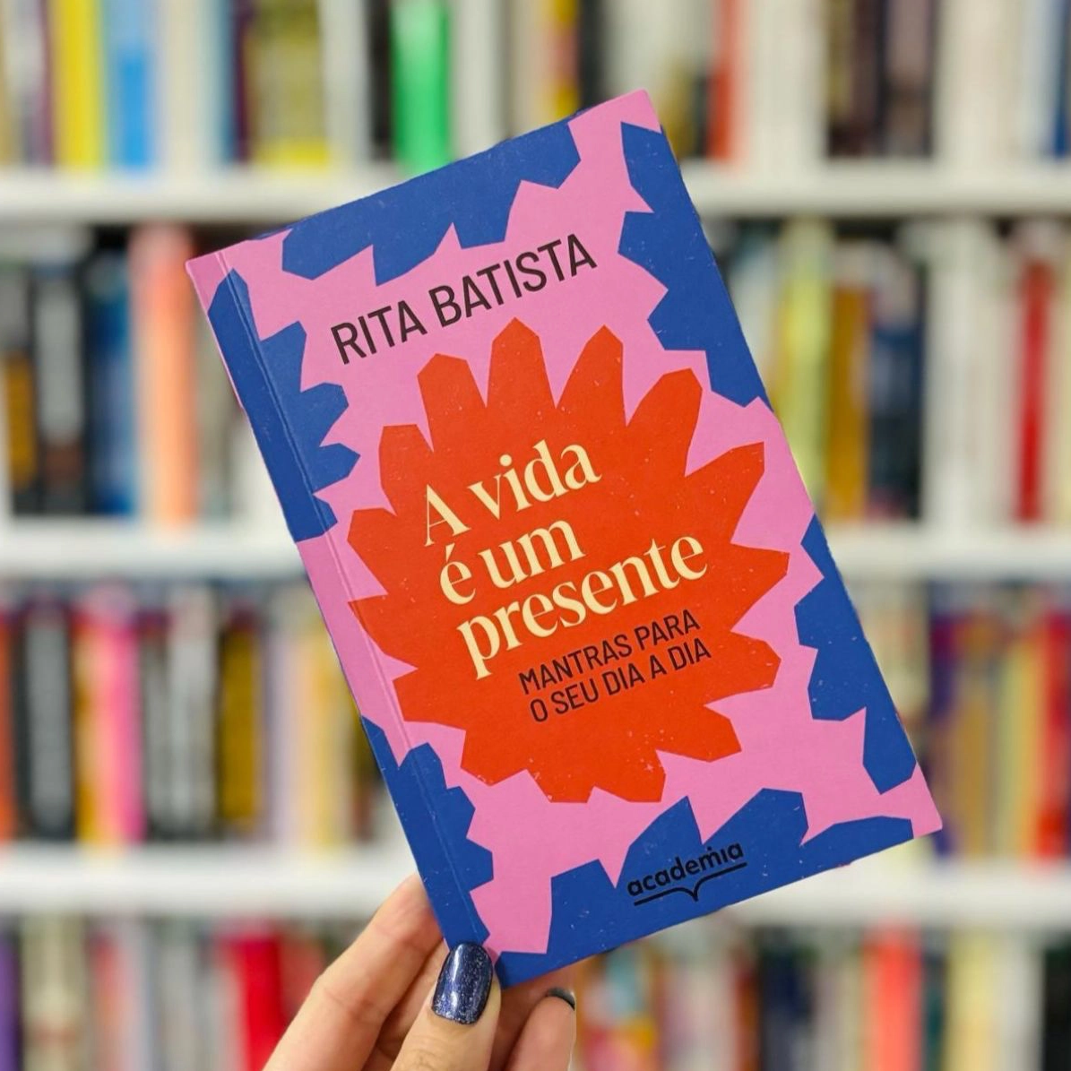 "A vida é um presente": Rita Batista lança seu primeiro livro