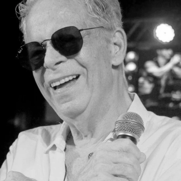 Morre cantor Kokó, líder da banda Lordão