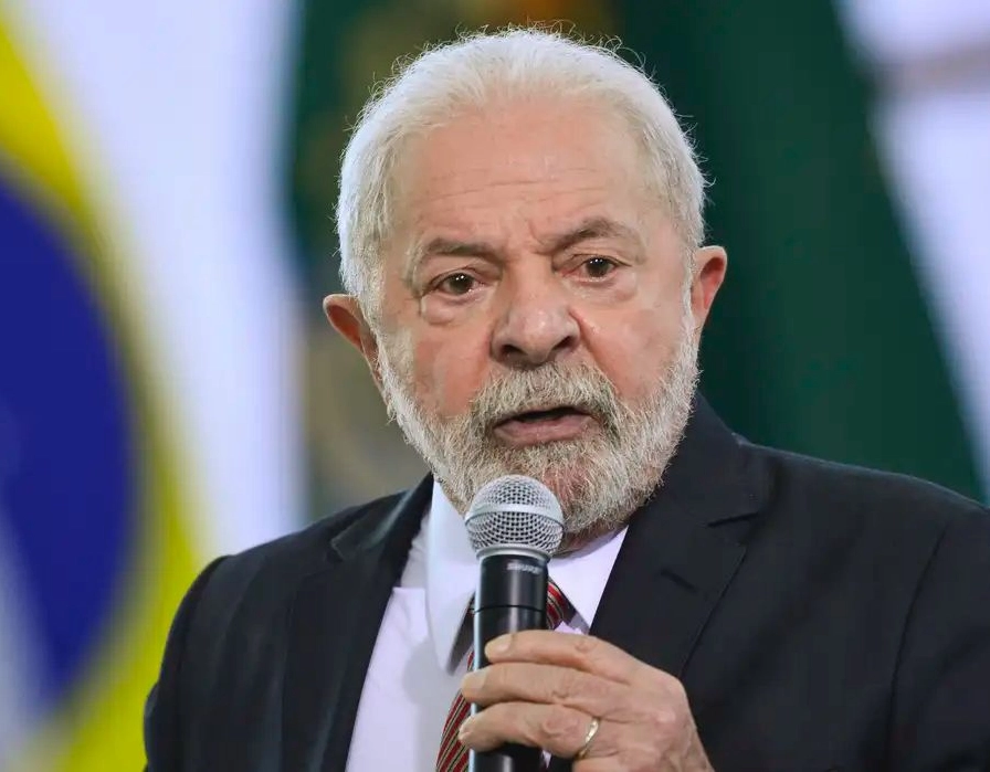Lula reúne Brics nesta segunda-feira