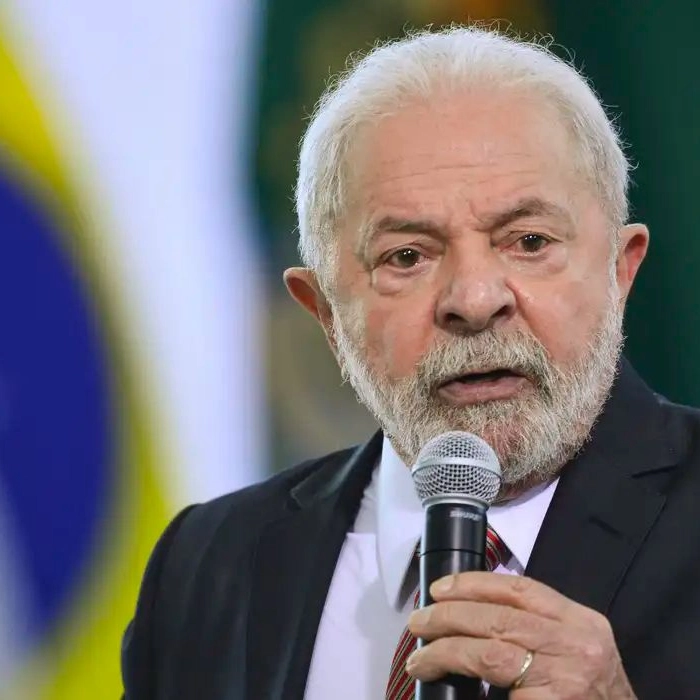 Lula reúne Brics nesta segunda-feira