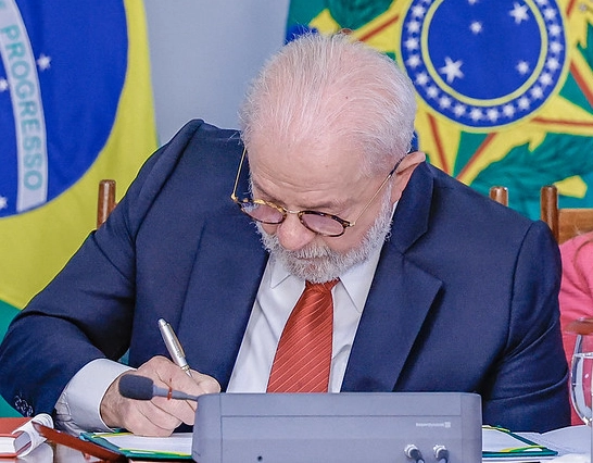 Lula sanciona lei que cria Selo Cidade Mulher para reconhecer municípios com políticas públicas voltadas às mulheres