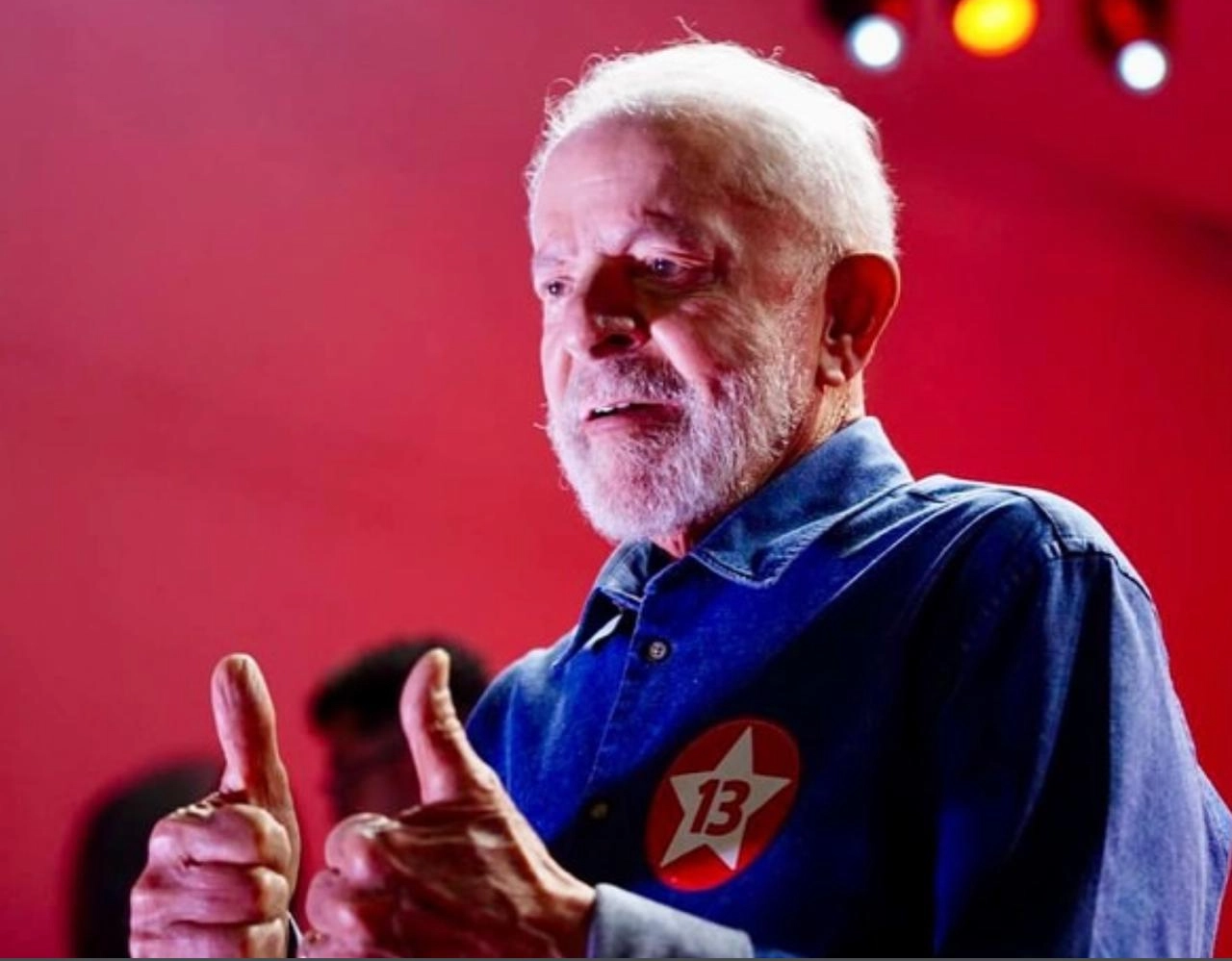 Assista: 'Nenhum granfino vai cuidar de vocês', diz Lula em Camaçari