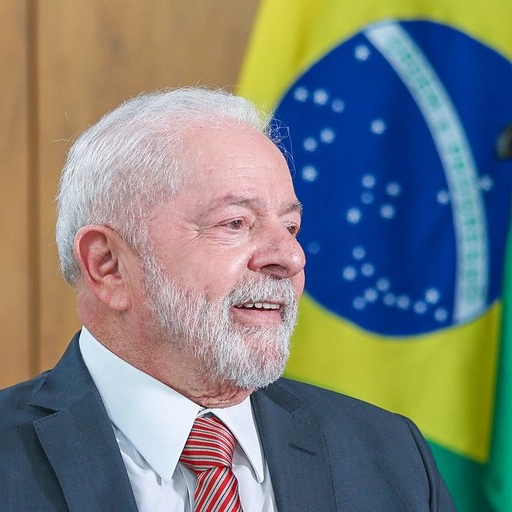 Governo Lula encerra 2023 com 54% de aprovação, diz pesquisa